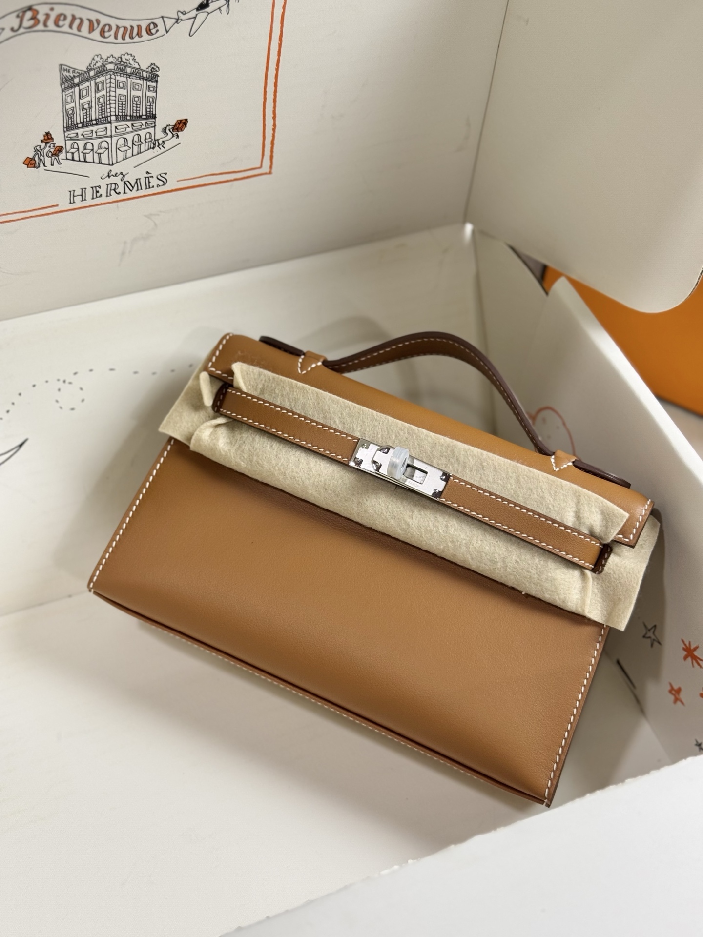 kelly pochette