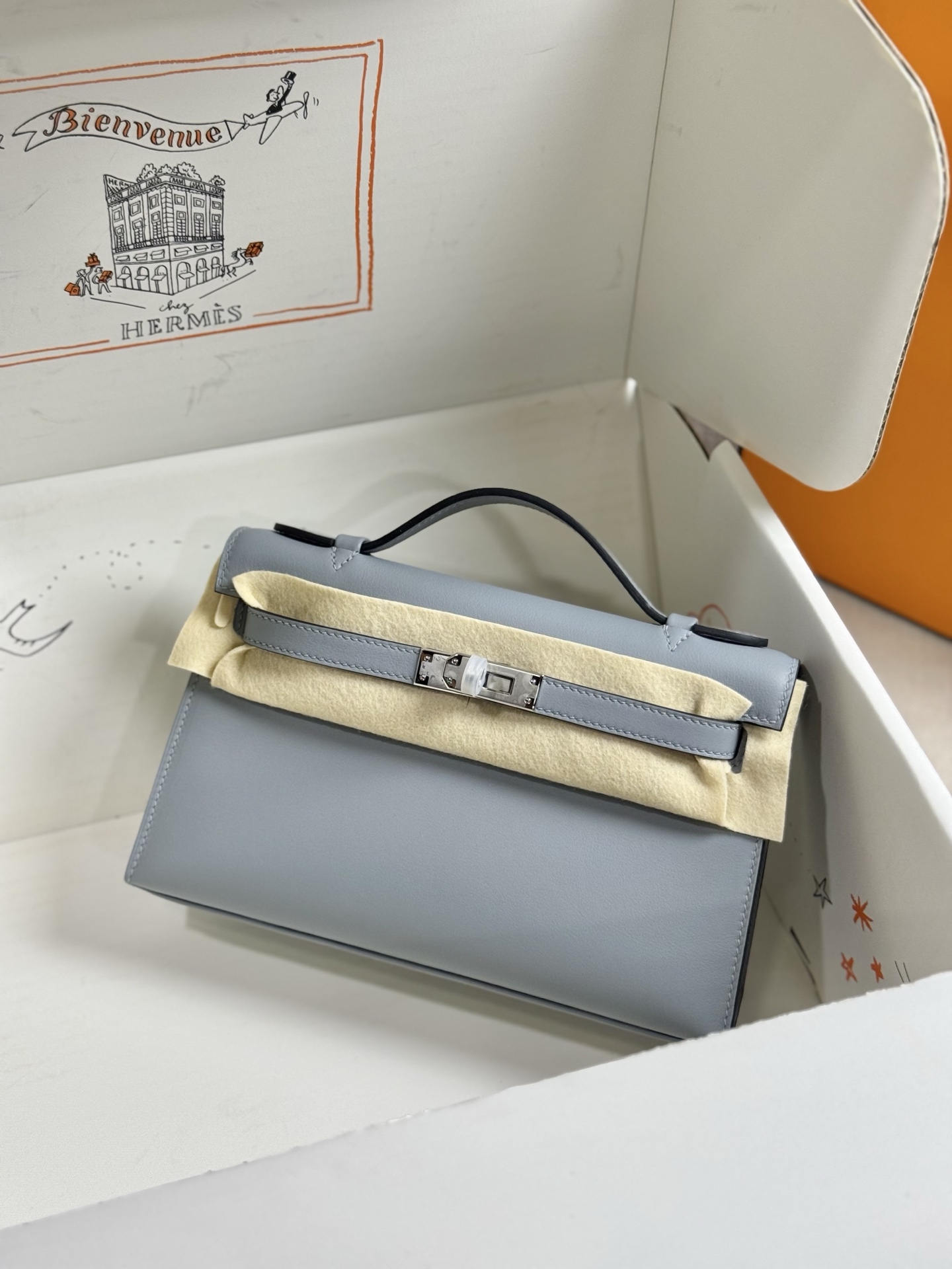 kelly pochette