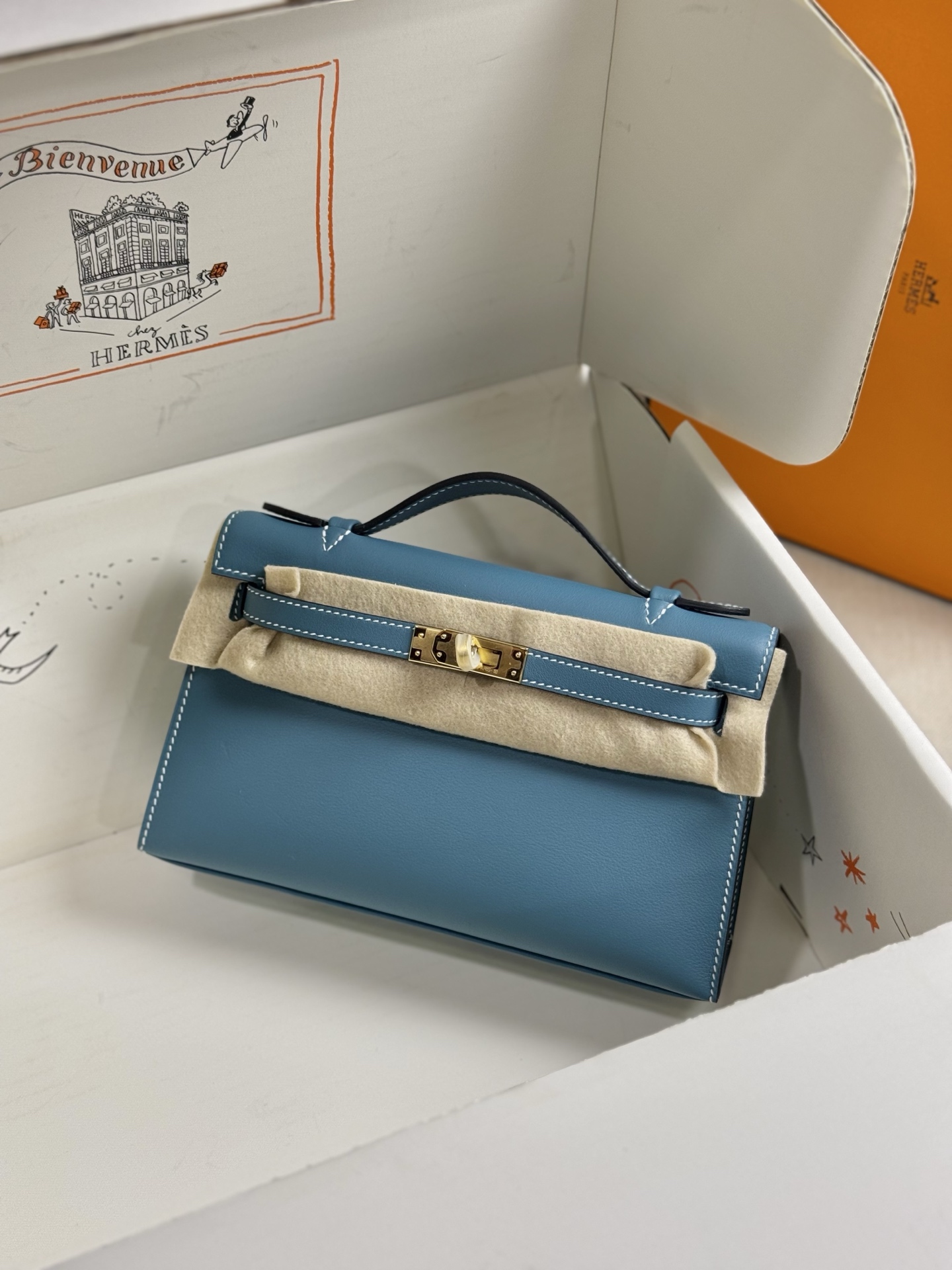kelly pochette